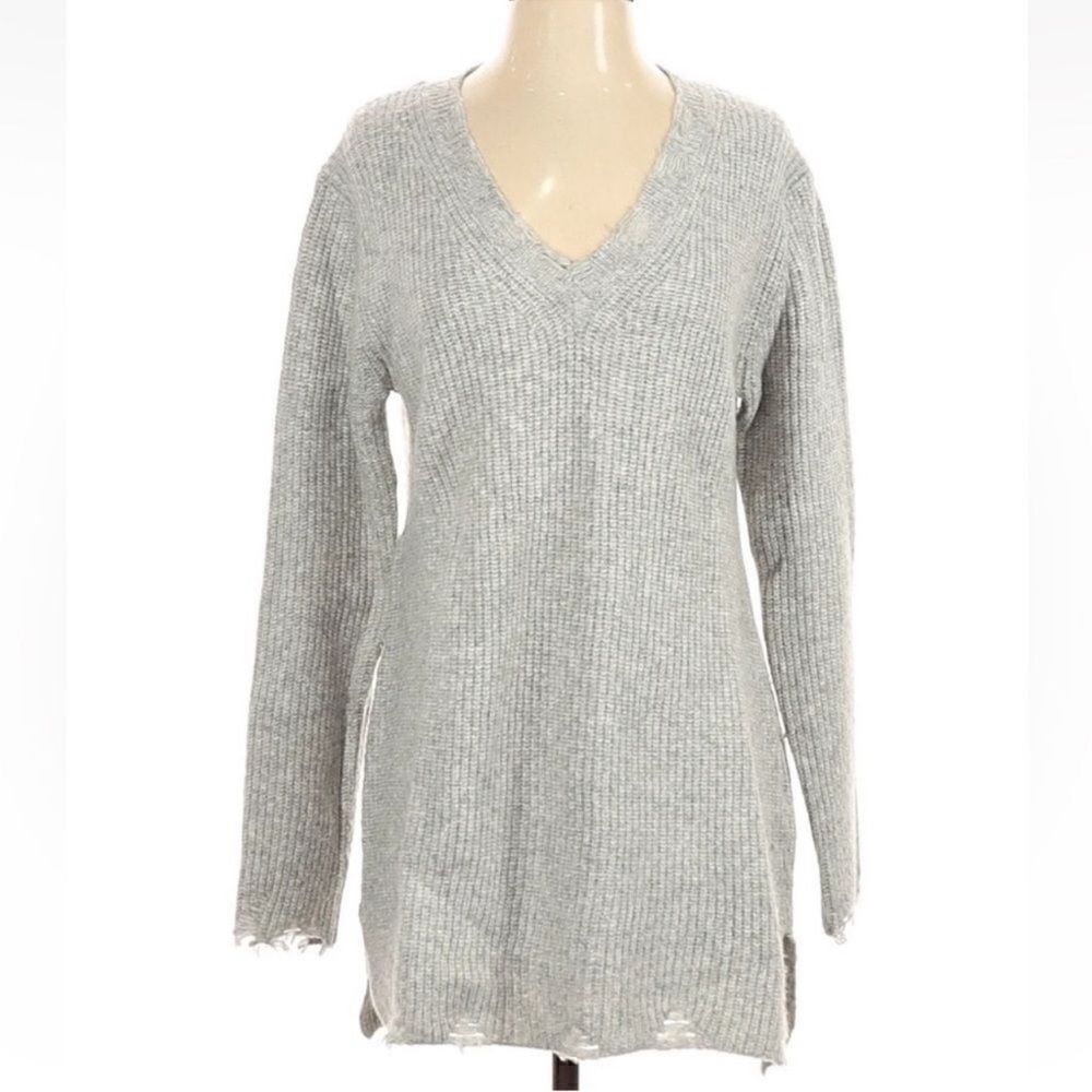 Stitches & Stripes Gray Sweater(Size Medium) - Picture 4 of 9